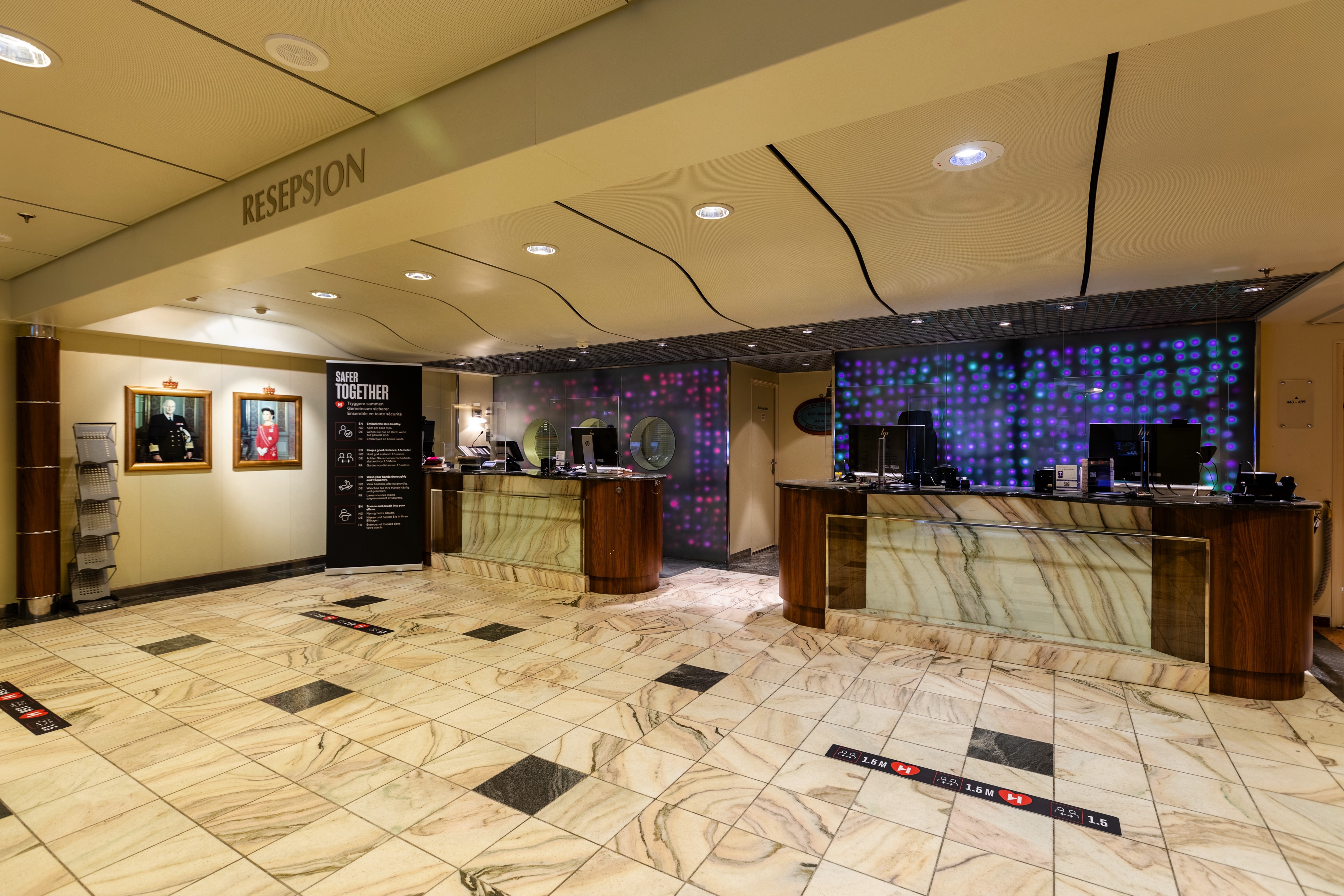 MS Midnatsol - Reception